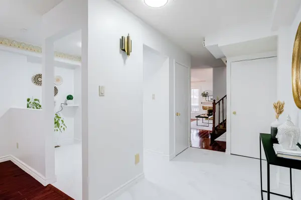 142 Greenbrae Circuit, Toronto E09, ON M1H 1R3