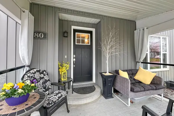 80 Bluffs RD, Clarington, ON L1B 1A6