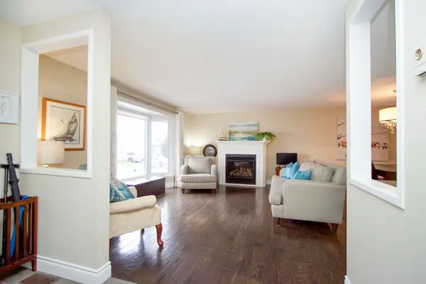 80 Bluffs RD, Clarington, ON L1B 1A6