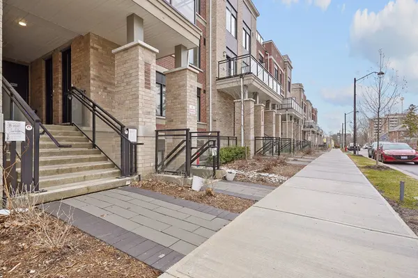 58 Elizabeth ST S #2205, Richmond Hill, ON L4C 5W2