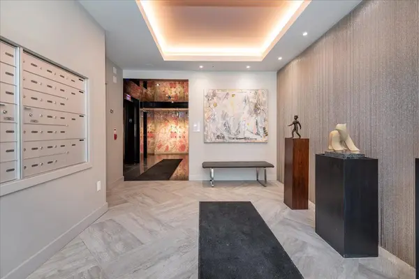 300 Essa RD #407, Barrie, ON L9J 0B9