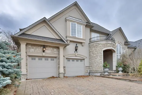 683 Canyon ST, Mississauga, ON L5H 4L9