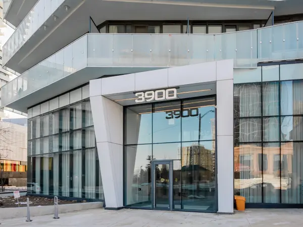 3900 Confederation Pkwy #1612, Mississauga, ON L5B 0M3