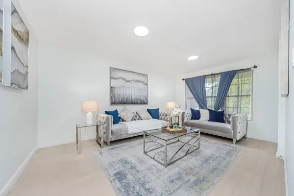 6 Coronation CIR, Brampton, ON L6Z 3Z6