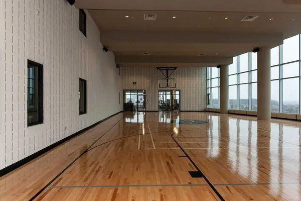 2520 Eglington AVE #822, Mississauga, ON L5M 0Y4