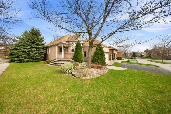 20 Huffmann DR, Halton Hills, ON L7G 5W4