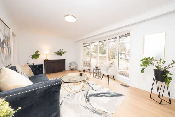 474 Sandlewood RD, Oakville, ON L6L 3S4