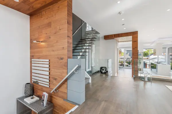 1139 Glengrove AVE W, Toronto W04, ON M6B 2K5