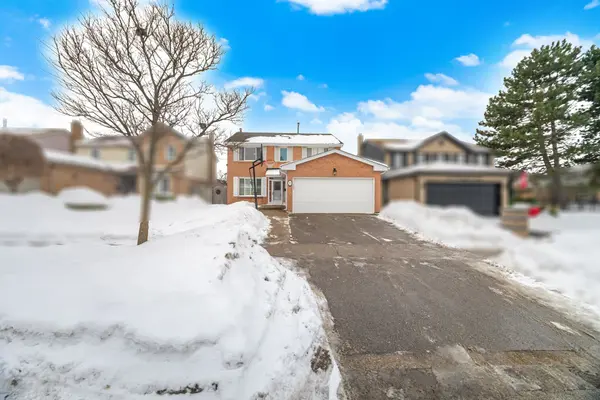 53 Northampton ST, Brampton, ON L6S 3Z6