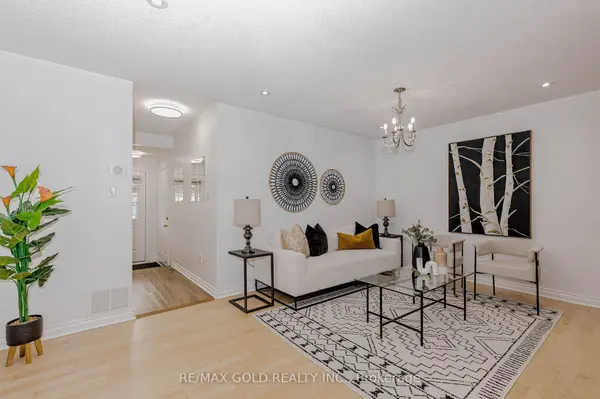 1105 Meadowgrove CT, Mississauga, ON L5W 1J2