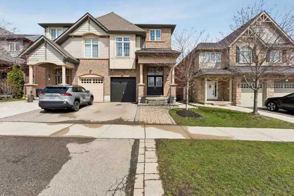 13 Icefall RD W, Caledon, ON L7C 3T7