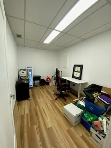 120 Parkdale AVE N, Hamilton, ON L8H 5W9