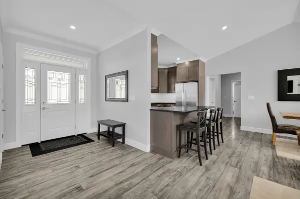 1077 SHEARER DR, Brockville, ON K6V 7K1