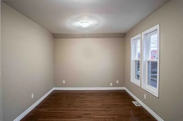 57 Francis ST, Hamilton, ON L8L 3V2