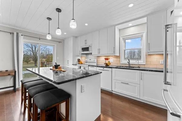 112 Mary AVE, Georgian Bluffs, ON N4K 5N5