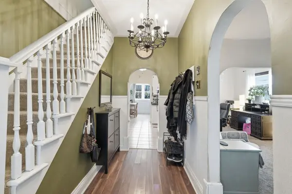 95 East 35th ST, Hamilton, ON L8V 3X9