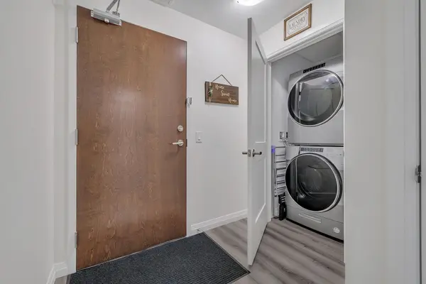 108 Garment ST #201, Kitchener, ON N2G 0E2