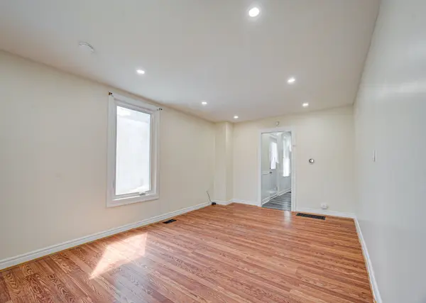 9 Superior ST, Brantford, ON N3S 2J9