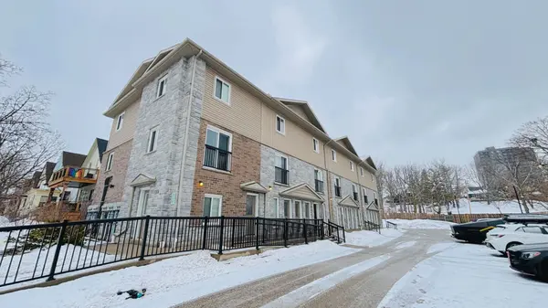 122 Courtland AVE E #6, Kitchener, ON N2G 0B8