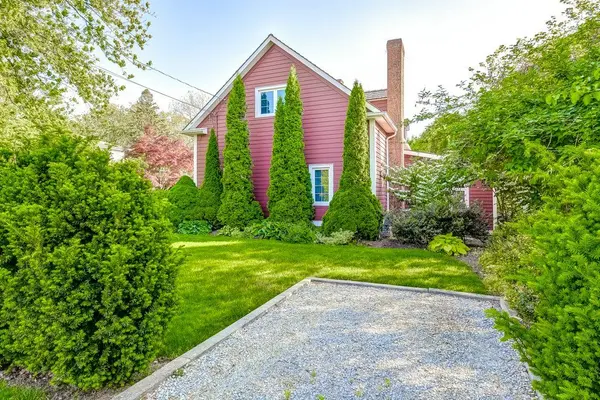 12 CENTRE ST, Niagara-on-the-lake, ON L0S 1J0