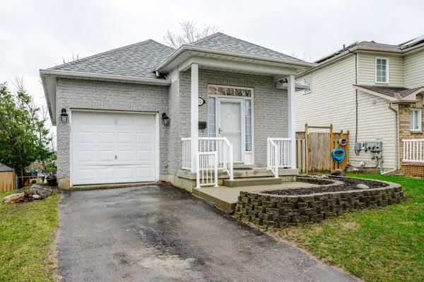 702 Trailview DR, Peterborough, ON K9J 8P2