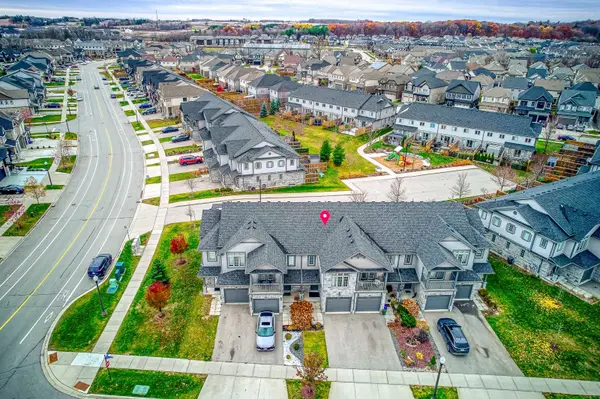 60 Netherwood RD, Kitchener, ON L2P 0E4