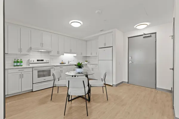 5 Baker ST #305, Thorold, ON L2V 0J5