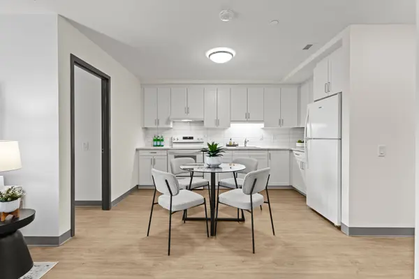 5 Baker ST #305, Thorold, ON L2V 0J5