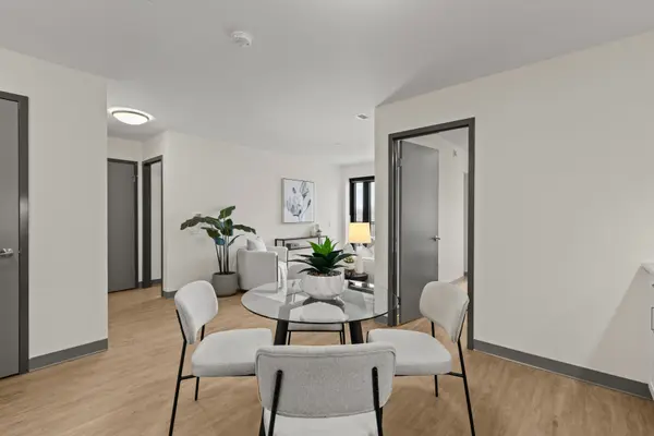 5 Baker ST #305, Thorold, ON L2V 0J5