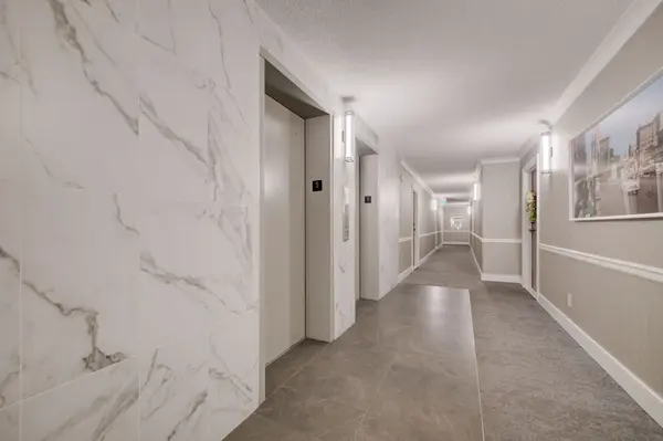 120 Duke ST #505, Hamilton, ON L8P 4T1