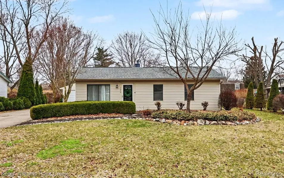 3660 Coleport ST, Orion Charter Township, MI 48359