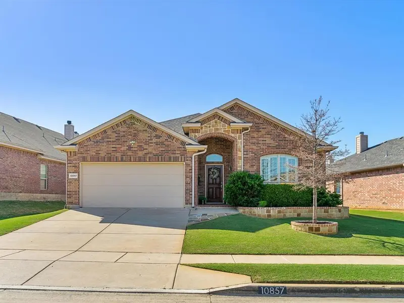 10857 Irish Glen Trail, Fort Worth, TX 76052