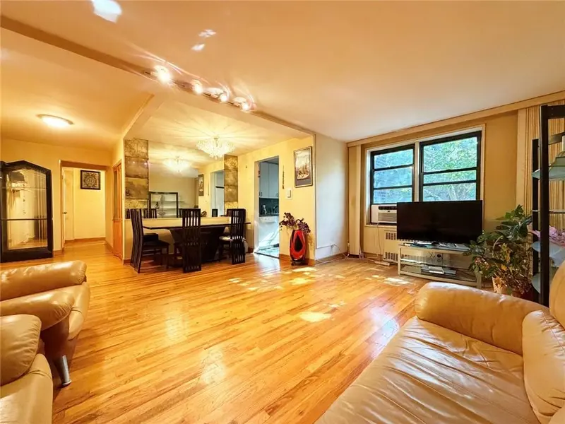 2717 East 28th ST #4D, Brooklyn, NY 11235