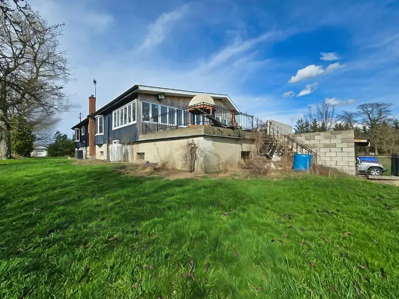 1030 Metler RD, Pelham, ON L0S 1C0