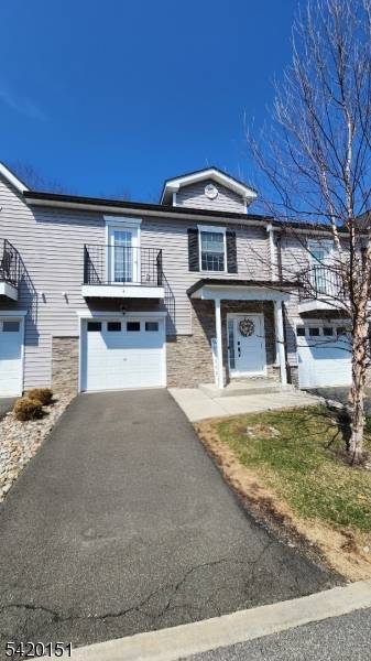 4 Joseph Dr, Newton Town, NJ 07860