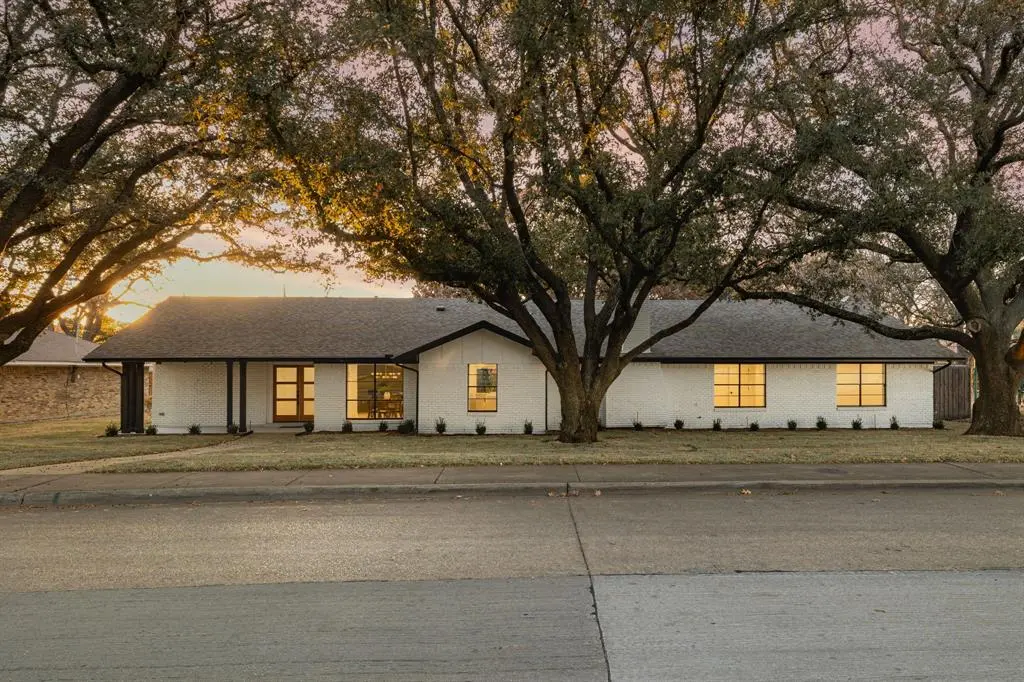 12151 Crestline Avenue, Dallas, TX 75244