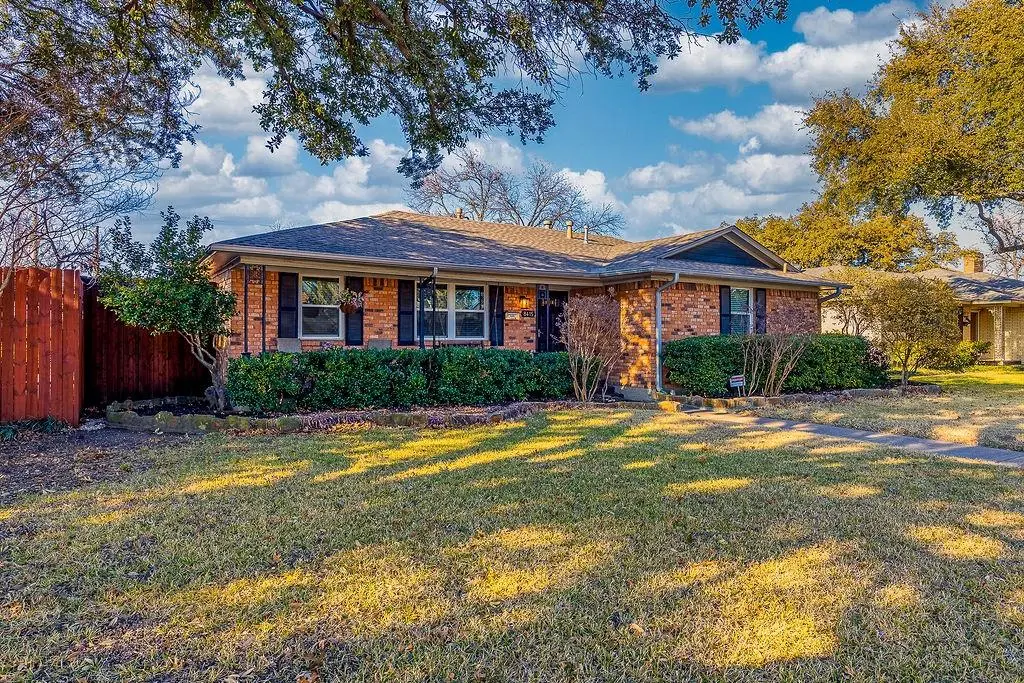 8415 Hunnicut Road, Dallas, TX 75228