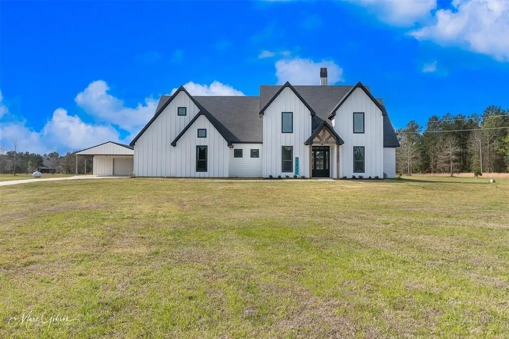 1827 Gravel Point Road, Frierson, LA 71027