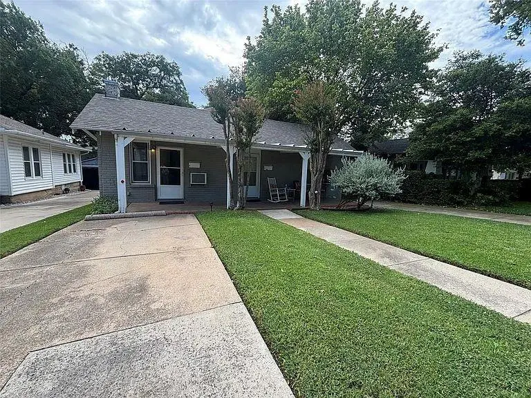 1609 Virginia Place #A, Fort Worth, TX 76107