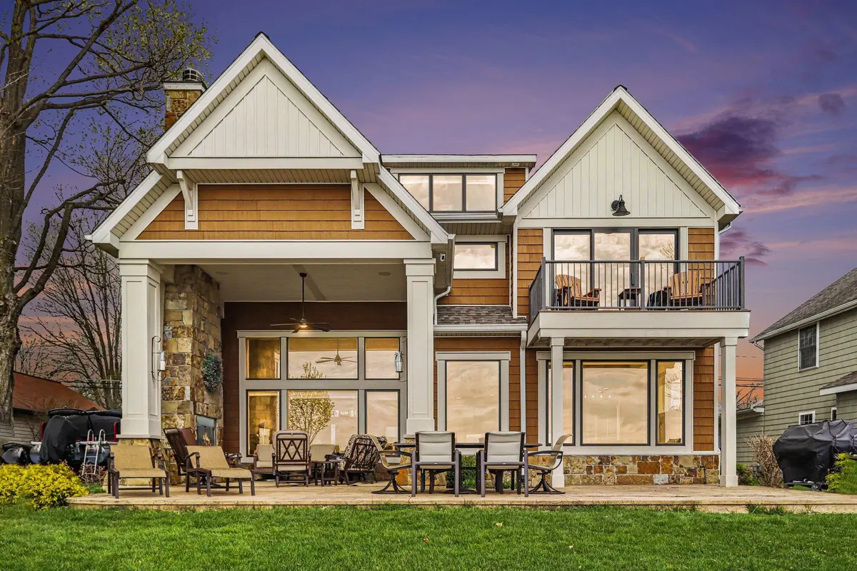 542 Lake DR, Ovid Twp, MI 49036