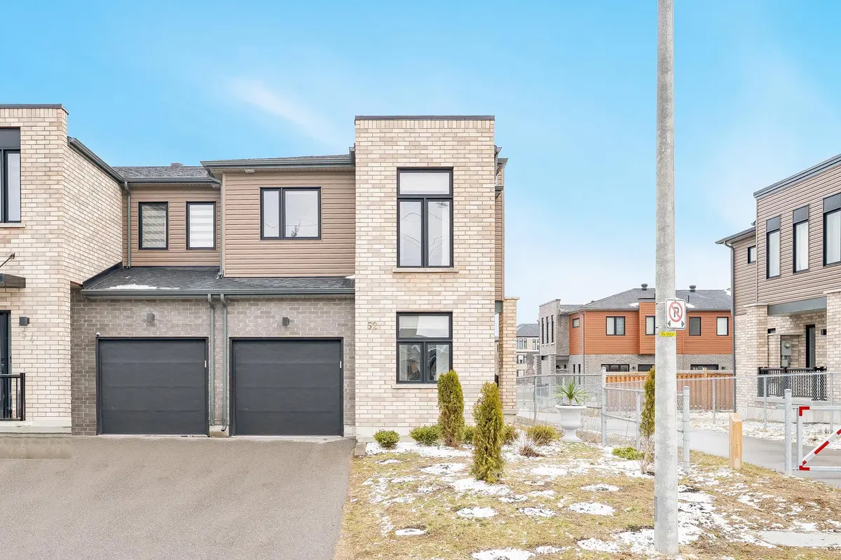 52 Fairlane AVE, Barrie, ON L9J 0M9