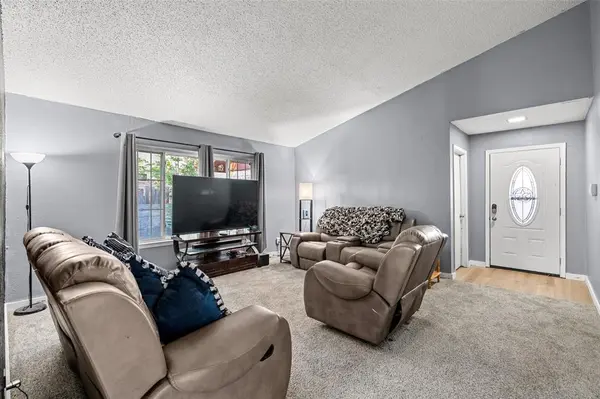 2837 Corrida Court, Grand Prairie, TX 75052