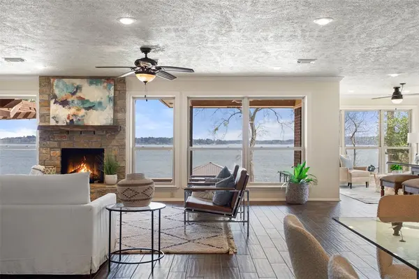 22766 Diamond Bay Drive, Frankston, TX 75763