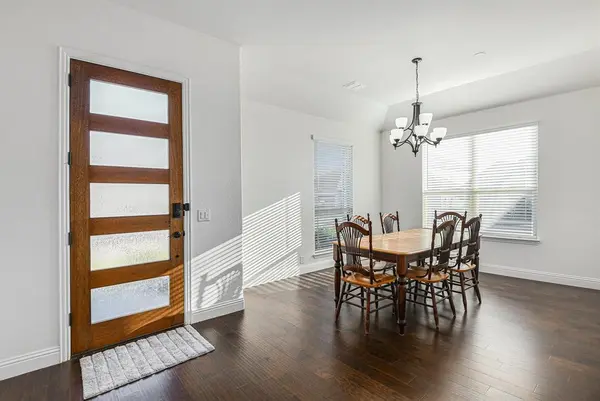 303 Pineview Lane, Ponder, TX 76259