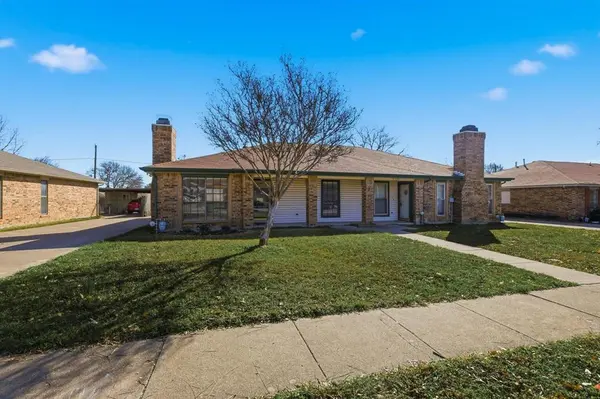 5722 Westchase Drive, North Richland Hills, TX 76180