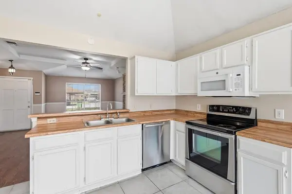 5722 Westchase Drive, North Richland Hills, TX 76180