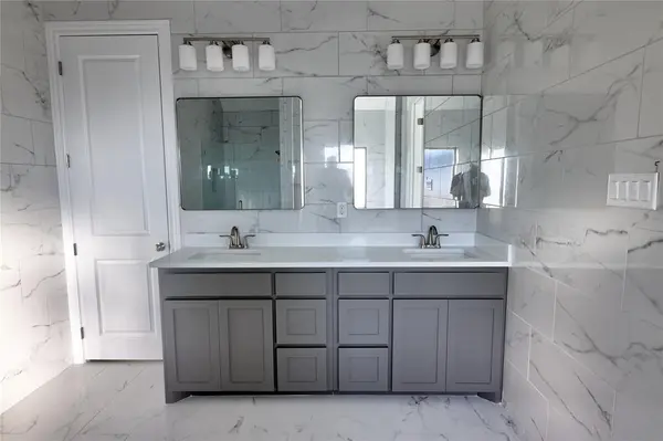 7231 VelvetLeaf, Benbrook, TX 76126