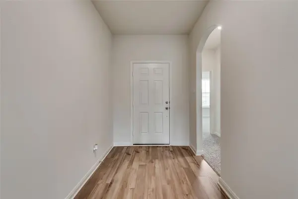 111 Bandana Circle, Newark, TX 76071