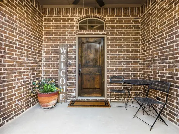 6905 Fools Gold Drive, Fort Worth, TX 76179