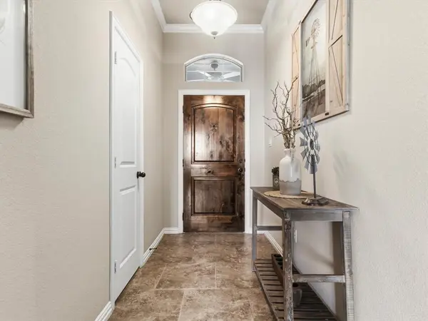 6905 Fools Gold Drive, Fort Worth, TX 76179